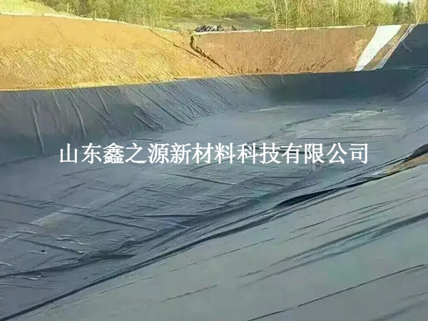 魚塘防滲膜的鋪設(shè)過(guò)程需要避免哪些問題？